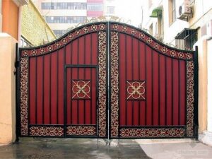 Decorative wrought iron gate with ornamental borders and luxury privacy panel design G116 MCD