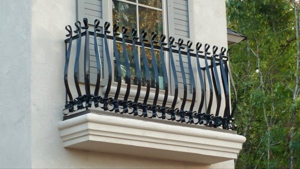 Classic Style Balcony Railing for custom home designers