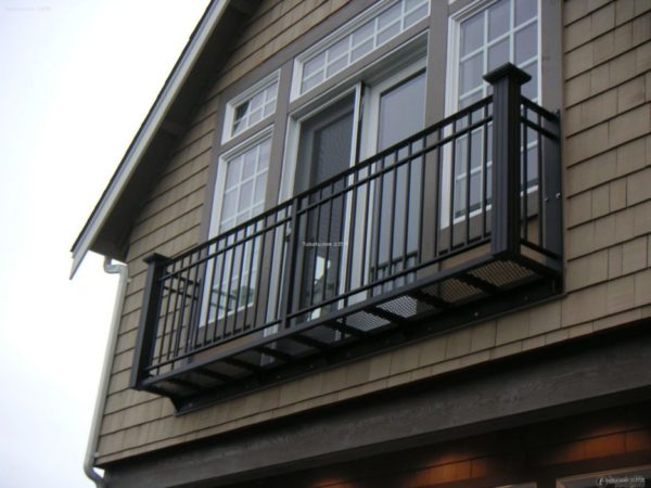 Simple Juliet Balcony Railing
